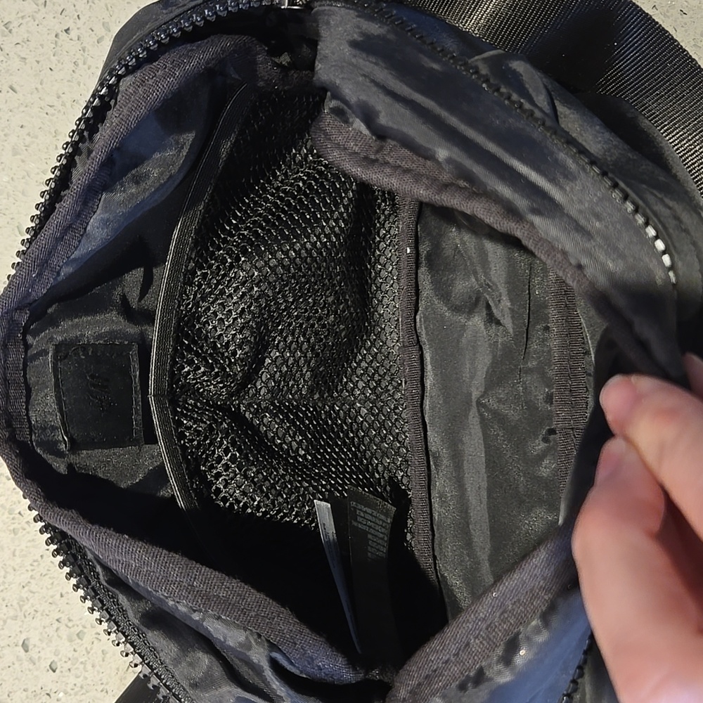 Nylon crossbody camera bag - Picture 4 of 6
